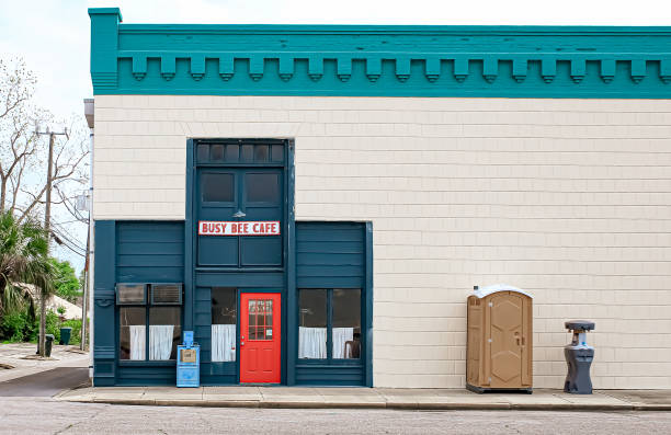 Best Best portable toilet rental  in Leesburg, FL